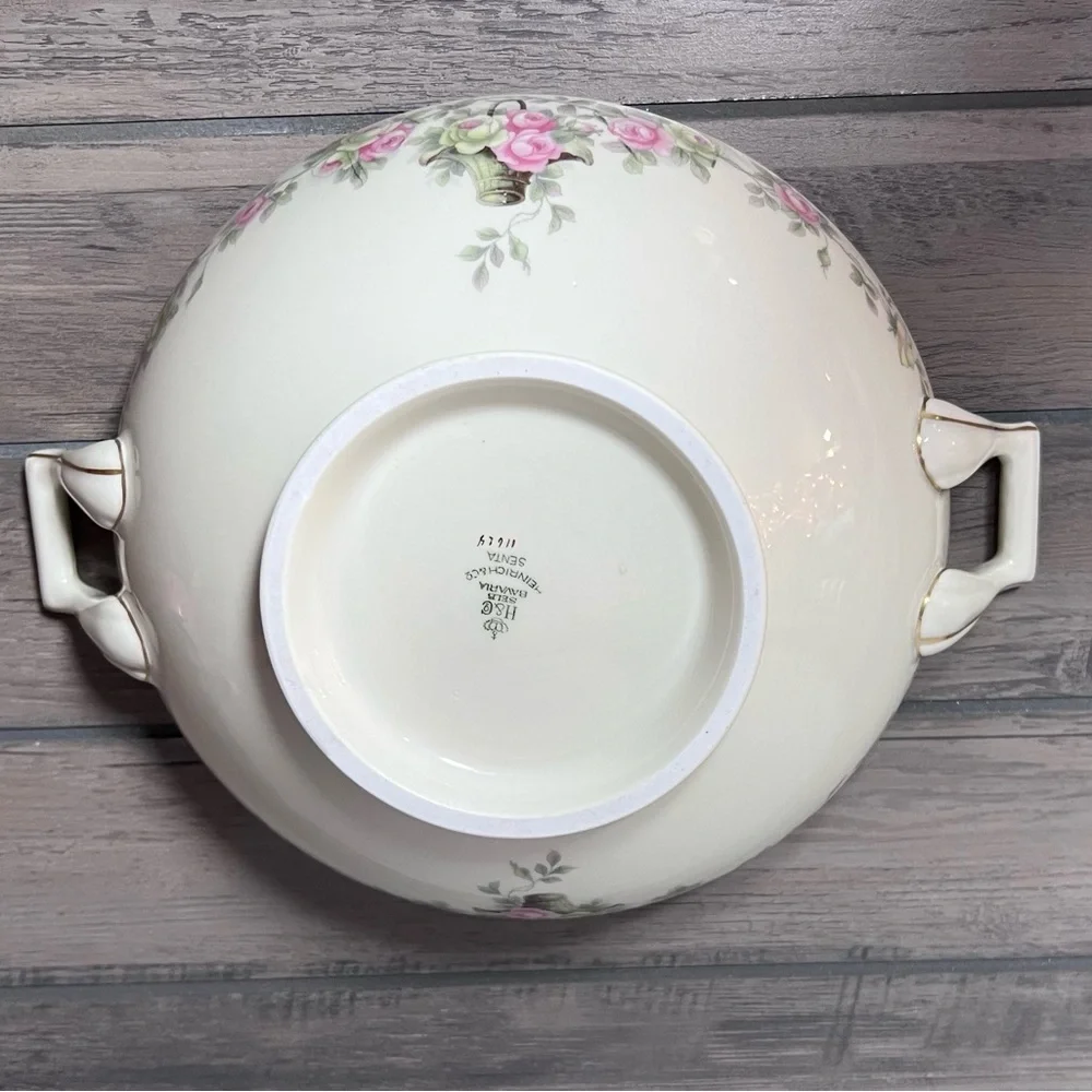Heinrich & Co. Vtg. Selb Bavaria “Senta”‎ Covered Serving Bowl/Tureen Pink